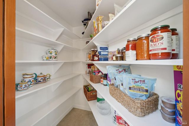 176 Highland Ave, San Rafael, CA 94901