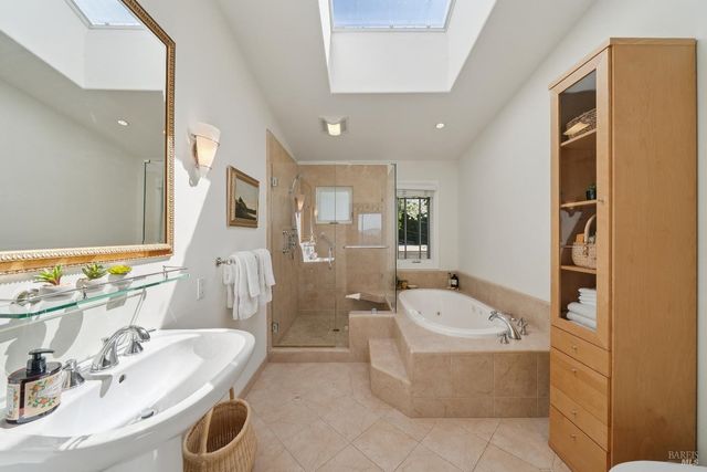 176 Highland Ave, San Rafael, CA 94901