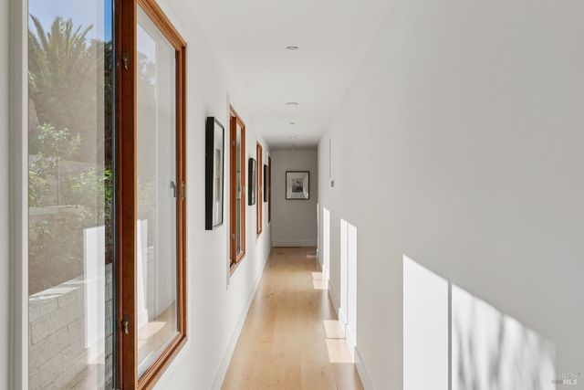 176 Highland Ave, San Rafael, CA 94901