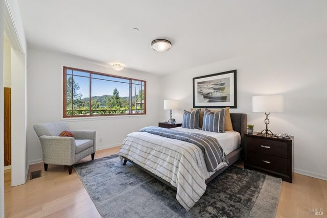 176 Highland Ave, San Rafael, CA 94901