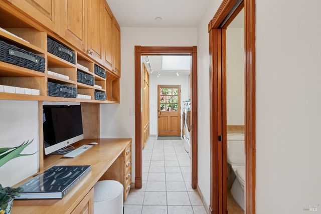 176 Highland Ave, San Rafael, CA 94901