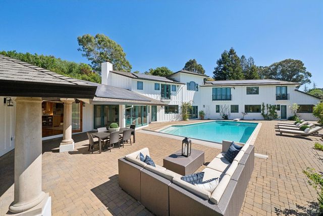 176 Highland Ave, San Rafael, CA 94901