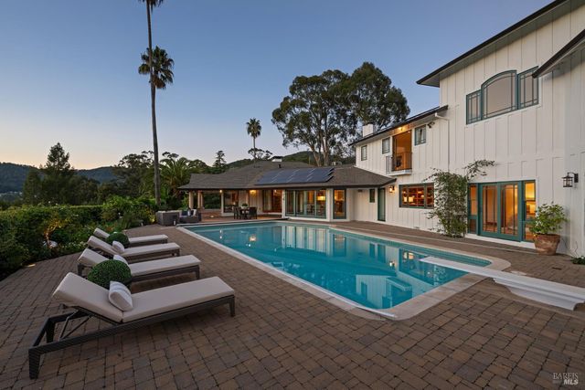 176 Highland Ave, San Rafael, CA 94901