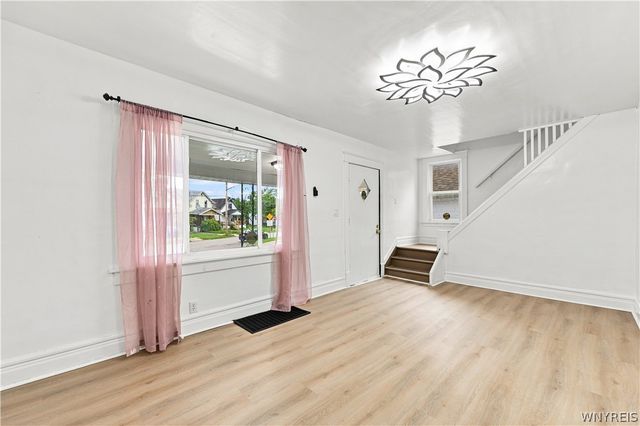 5 Fennimore Avenue, Buffalo, NY 14215