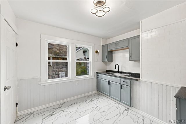 5 Fennimore Avenue, Buffalo, NY 14215