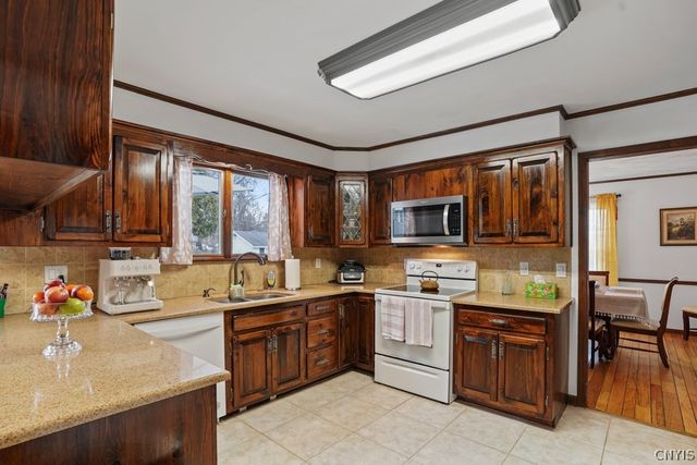 940 Ridgewood rd, Herkimer, NY 13350