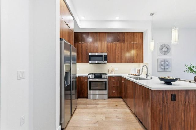 1101 W El Camino Real 417, Mountain View, CA 94040