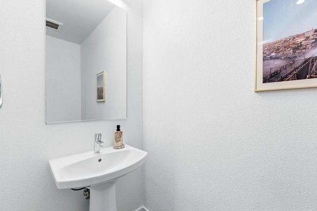 1101 W El Camino Real 417, Mountain View, CA 94040