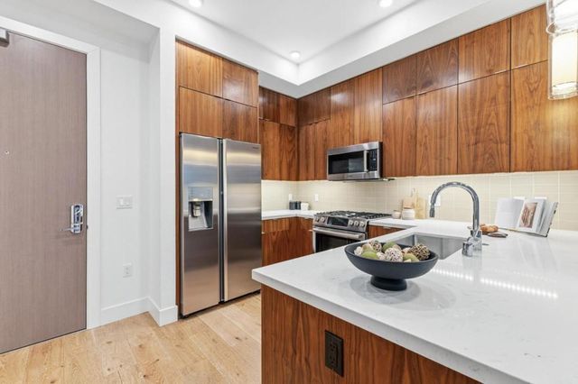 1101 W El Camino Real 417, Mountain View, CA 94040