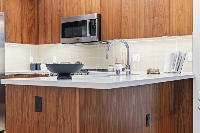 1101 W El Camino Real 417, Mountain View, CA 94040