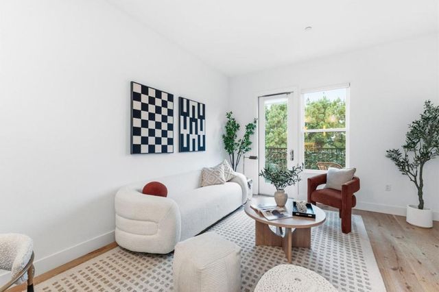 1101 W El Camino Real 417, Mountain View, CA 94040