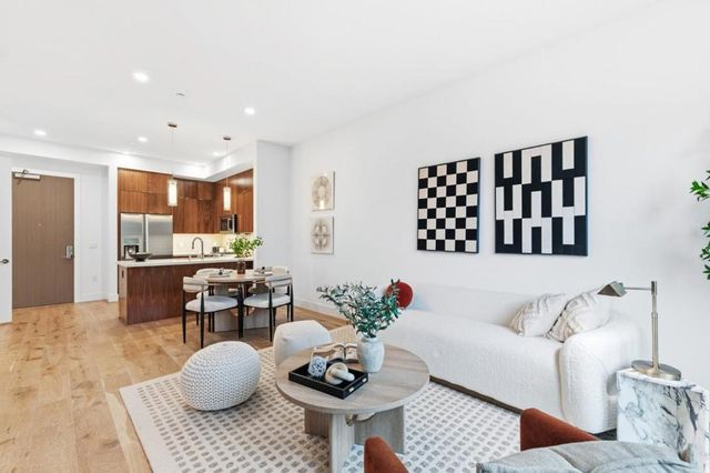 1101 W El Camino Real 417, Mountain View, CA 94040