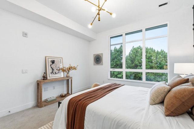 1101 W El Camino Real 417, Mountain View, CA 94040