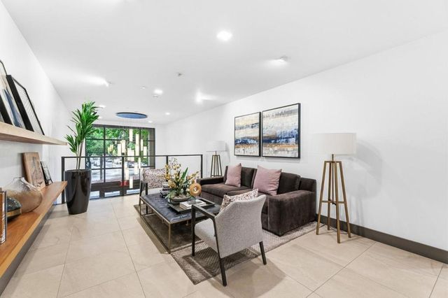 1101 W El Camino Real 417, Mountain View, CA 94040