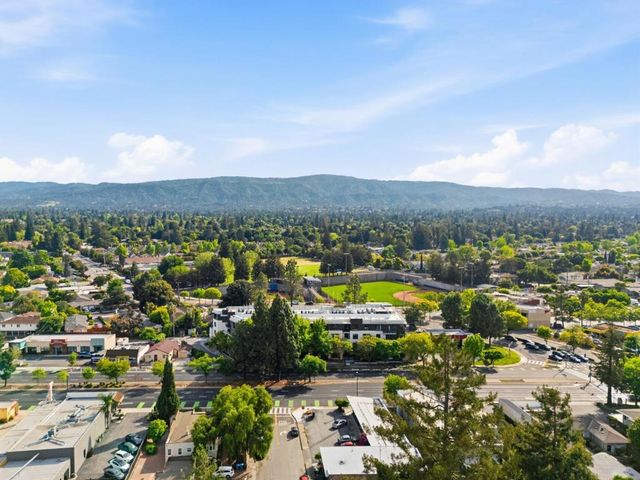 1101 W El Camino Real 417, Mountain View, CA 94040
