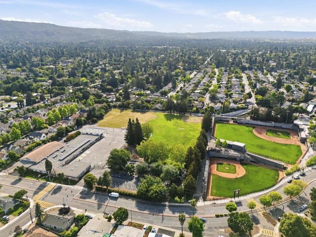 1101 W El Camino Real 417, Mountain View, CA 94040