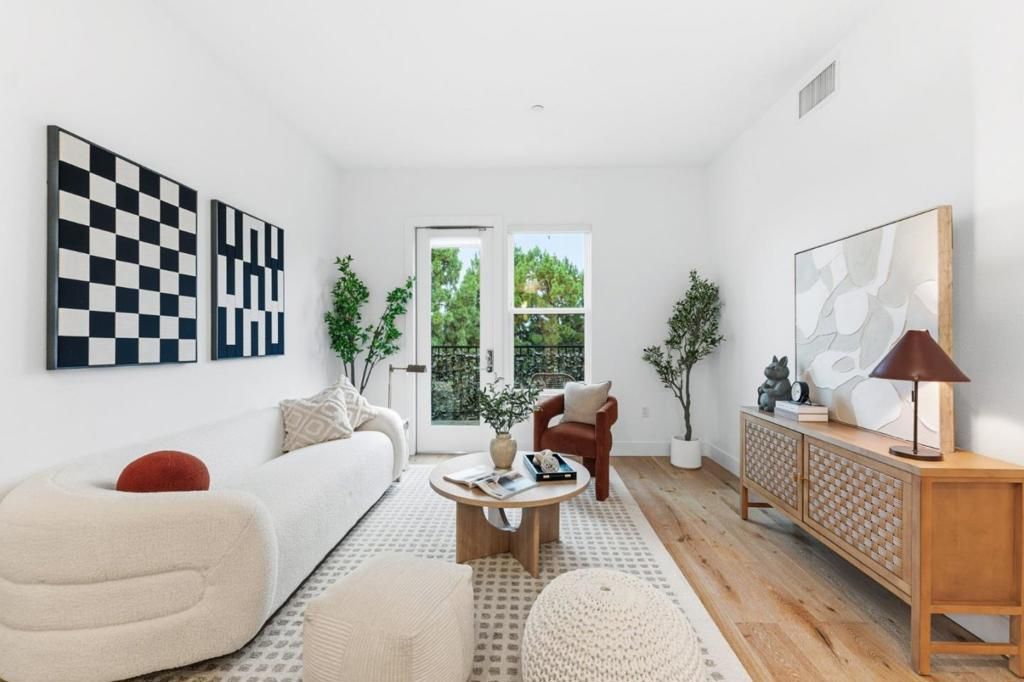 1101 W El Camino Real 417, Mountain View, CA 94040