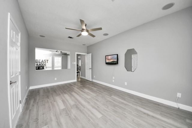 2610 Sandy Lodge Court, Houston, TX 77345