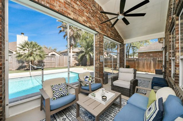 2610 Sandy Lodge Court, Houston, TX 77345