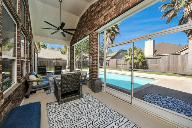 2610 Sandy Lodge Court, Houston, TX 77345