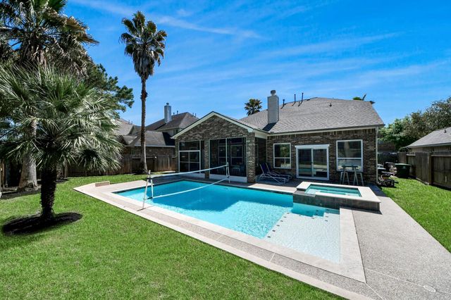 2610 Sandy Lodge Court, Houston, TX 77345