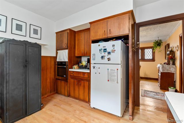 604 Alter Road, Detroit, MI 48215