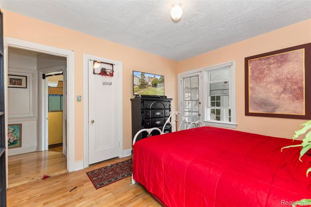 604 Alter Road, Detroit, MI 48215