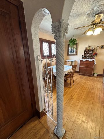 604 Alter Road, Detroit, MI 48215