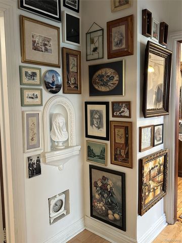 604 Alter Road, Detroit, MI 48215