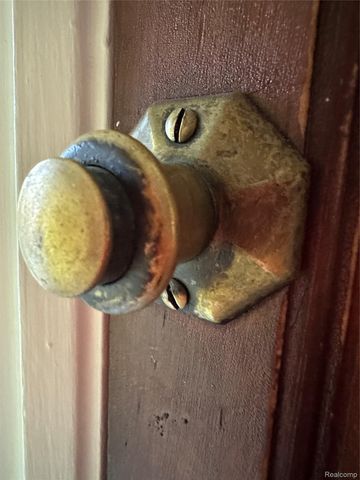 604 Alter Road, Detroit, MI 48215