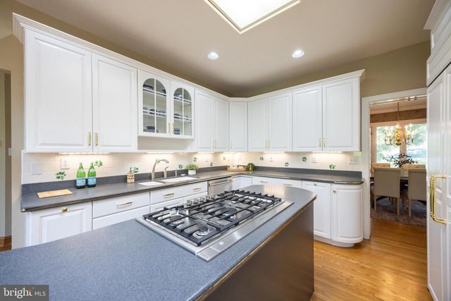 203 BARN HILL RD, West Chester, PA 19382