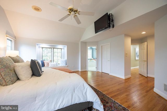 203 BARN HILL RD, West Chester, PA 19382