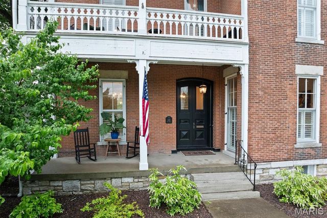 549 E 12th Street, Alton, IL 62002