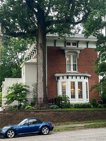 549 E 12th Street, Alton, IL 62002