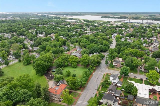 549 E 12th Street, Alton, IL 62002