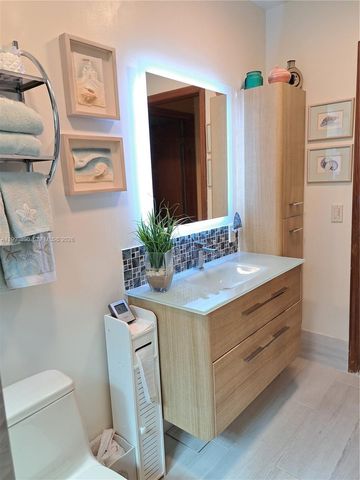 14527 SW 106th Ter, Miami, FL 33186