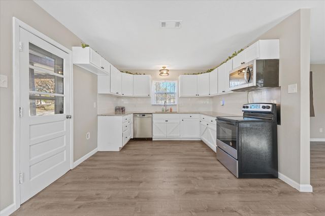 9521 Dalrock Road, Rowlett, TX 75089