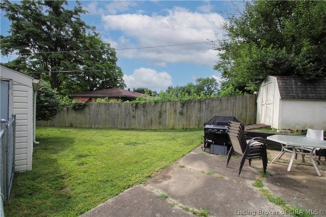 2713 Wahoo Drive, New Albany, IN 47150