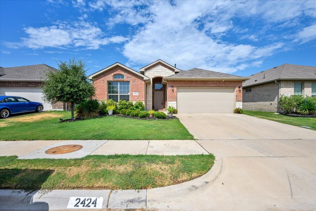 2424 O Conner Ranch Drive, Weatherford, TX 76087 — exterior