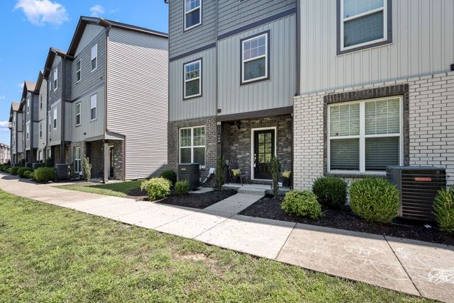 139 Ramsden Ave, La Vergne, TN 37086