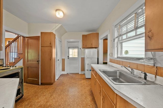 242 Lincoln Street, Lexington, MA 02421