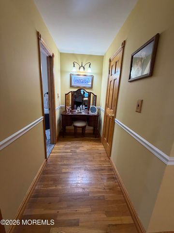 21 Howe Lane, Freehold, NJ 07728