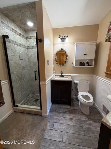 21 Howe Lane, Freehold, NJ 07728