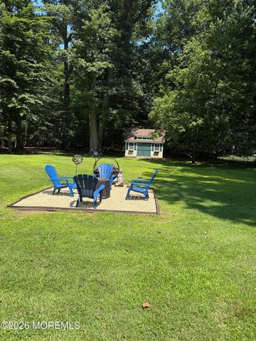 21 Howe Lane, Freehold, NJ 07728