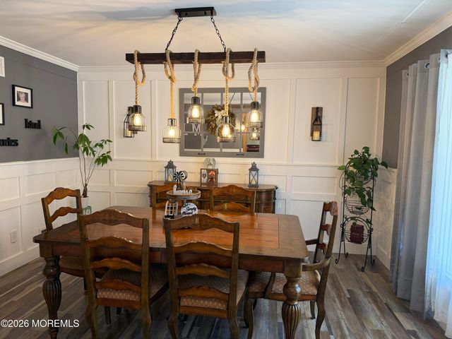 21 Howe Lane, Freehold, NJ 07728