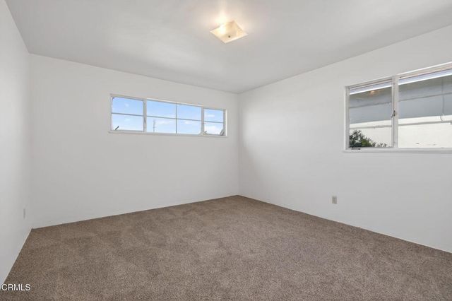 722 W Robert Avenue, Oxnard, CA 93030