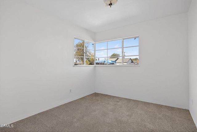 722 W Robert Avenue, Oxnard, CA 93030