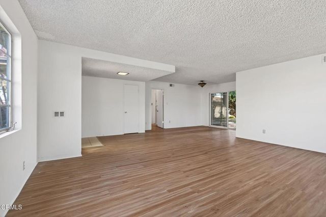 722 W Robert Avenue, Oxnard, CA 93030