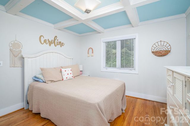 2206 Hillside Drive, Dallas, NC 28034