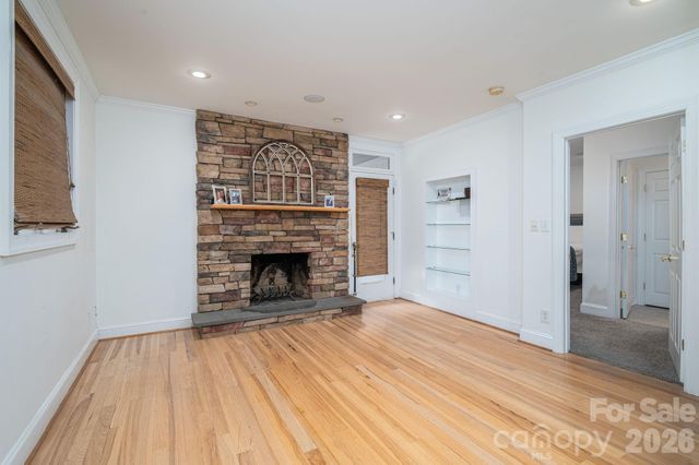 2206 Hillside Drive, Dallas, NC 28034